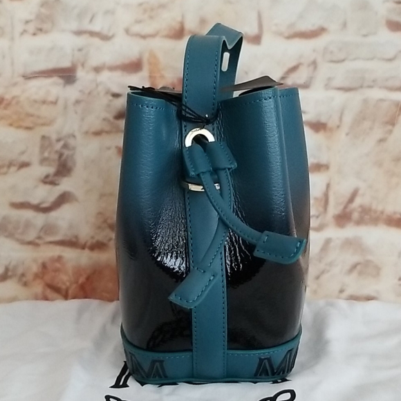 New MCM Milano Mini Patent Drawstring Bag - Picture 6 of 13